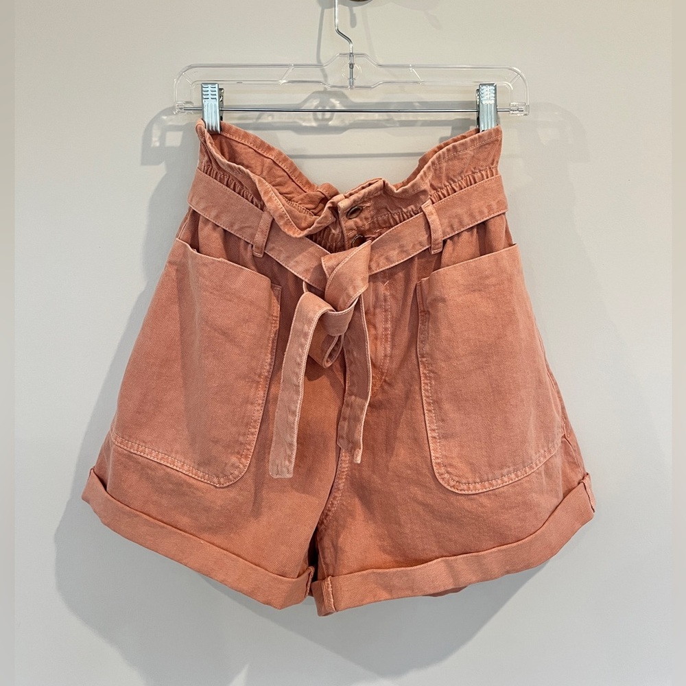 Zara Baggy Paperbag shorts with belt